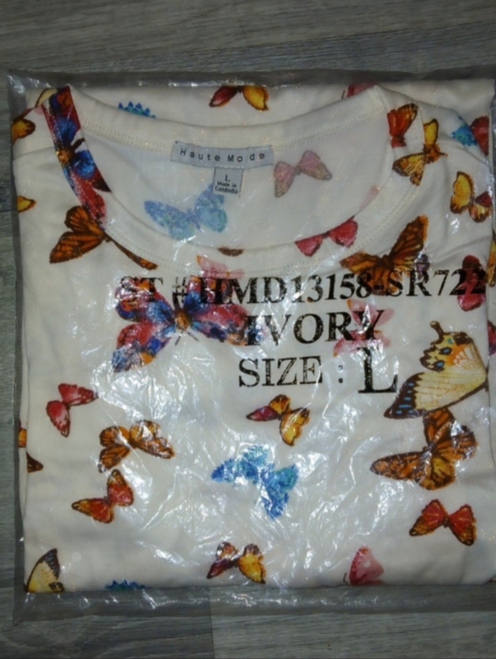 Haute Monde Ivory Butterfly Print Tee - Picture 3 of 3